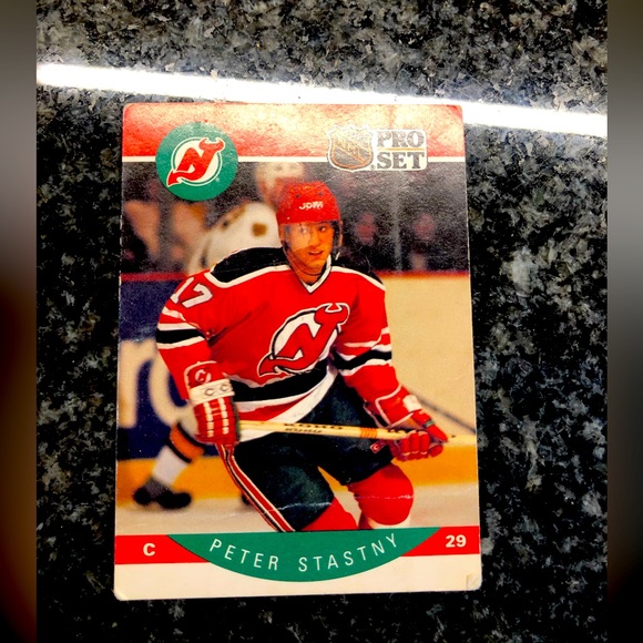 Peter Stastny Pro Set 1990 #175 error on front different player hockey card!! - Picture 1 of 2